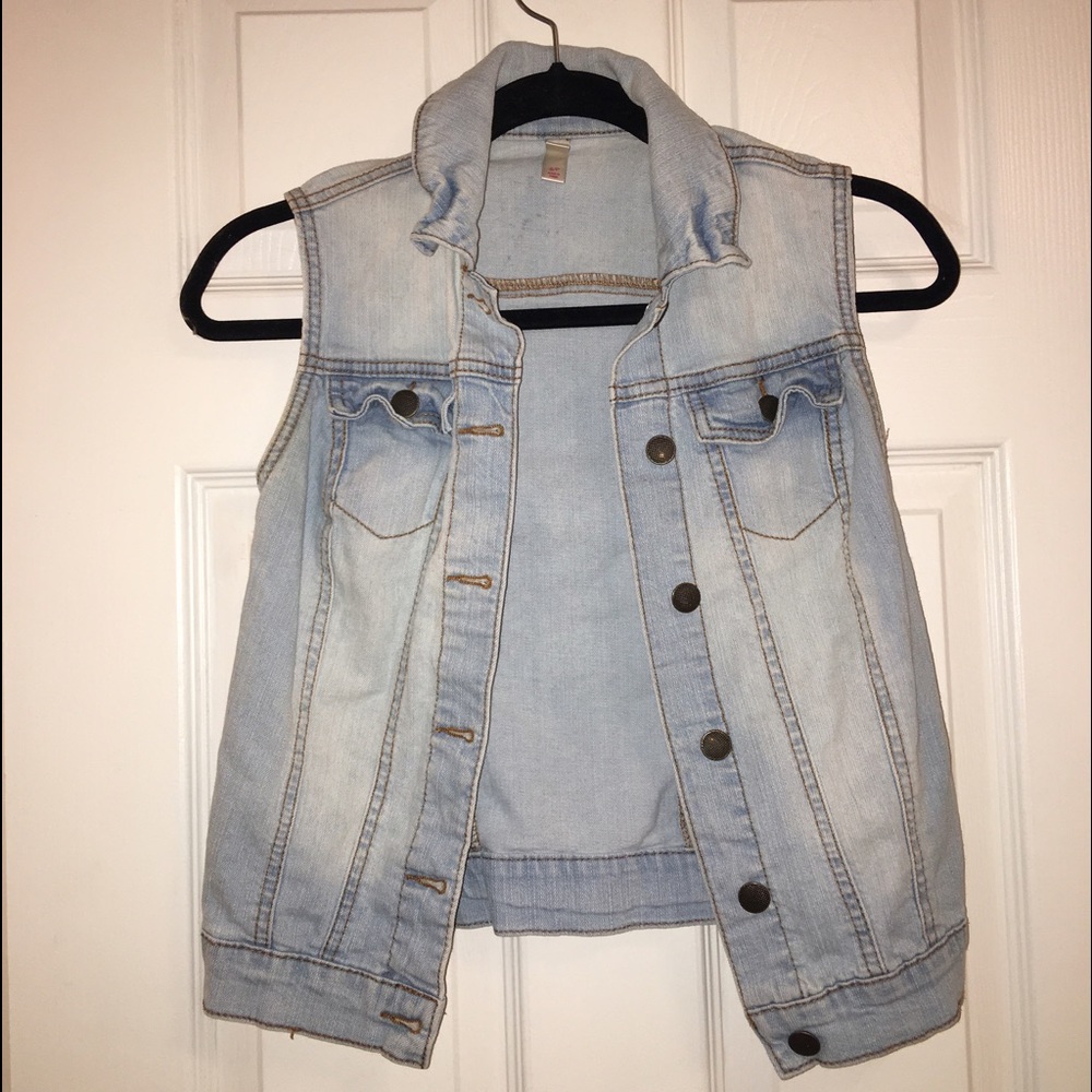 Jean Vest