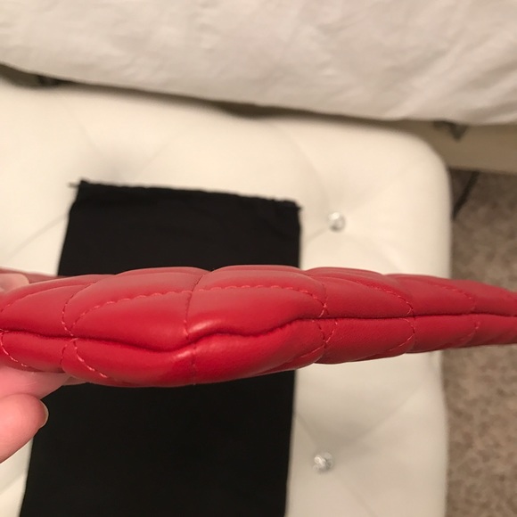 Chanel red lamb leather clutch. - Picture 4 of 4