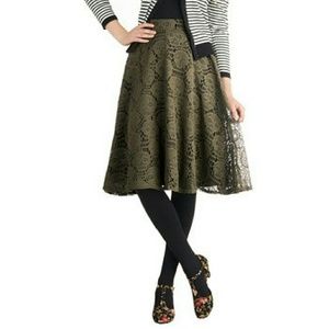 Skull circle skirt