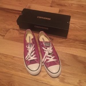 NWOT Converse. Womens size 10,men's size 8.