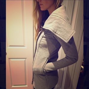 Lulu Lemon Jacket-grey