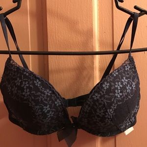Navy lacy Gilly Hicks Push-up bra