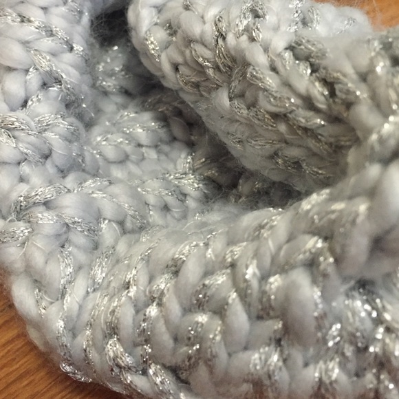Knit infinity scarf - Picture 2 of 3