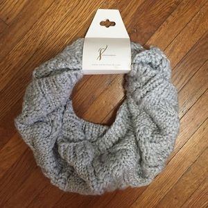 Knit infinity scarf