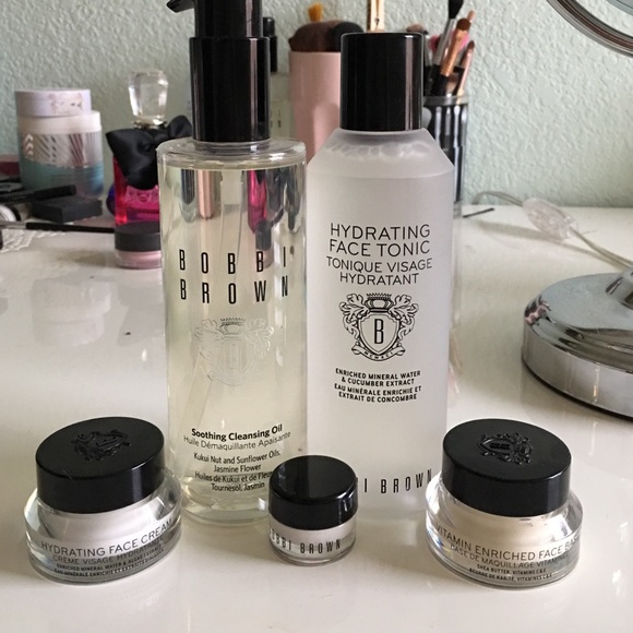 BOBBI BROWN SKIN CARE