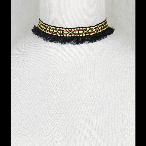 NWT TRIBAL PRINT FRINGE CHOKER NECKLACE - Picture 2 of 3