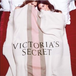 NWT Victoria's Secret throw blanket