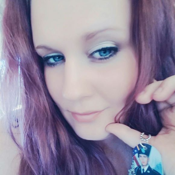 Meet your Posher, Lacey - Picture 1 of 1