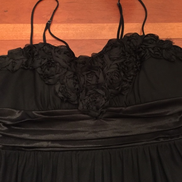 Formal mid thigh black dress - Picture 3 of 5