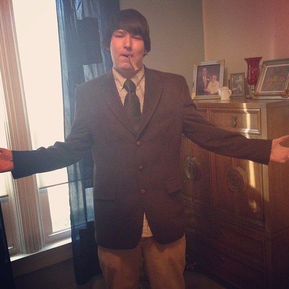 Meet your Posher, Alejandro - Picture 1 of 1