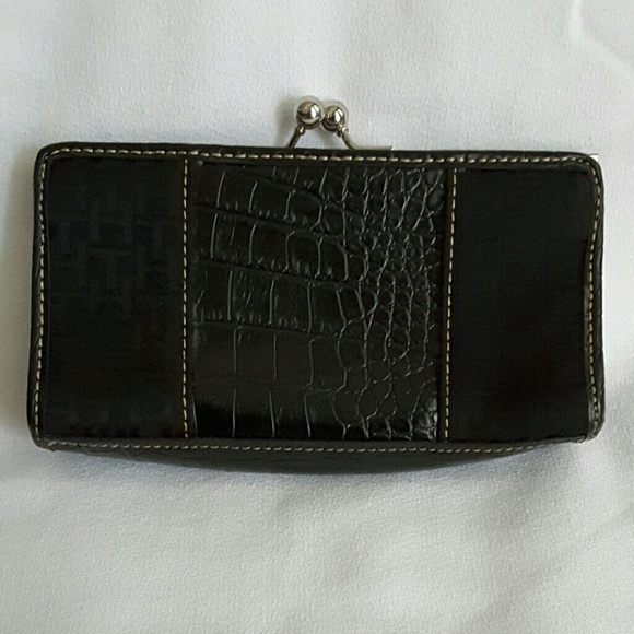 Tommy Hilfiger Black Clutch : $7 SUNDAY