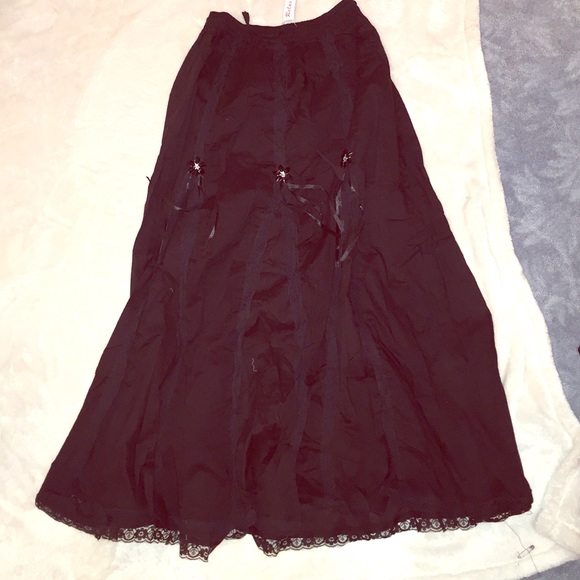 Cotton Maxi skirt with Lace and Ribbon detail - Picture 1 of 2
