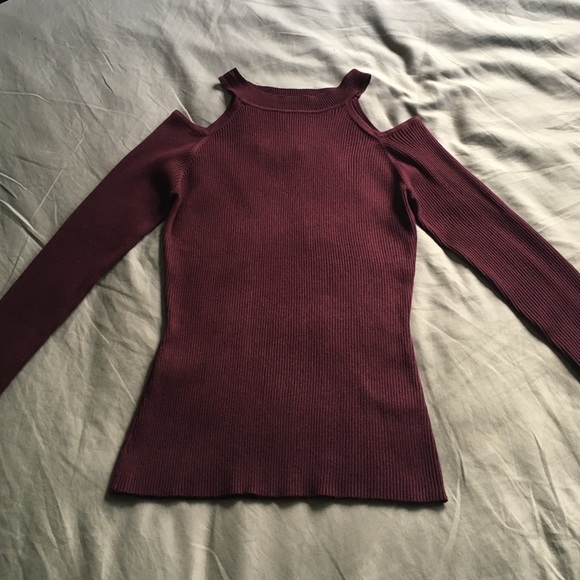 Burgundy cold shoulder long sleeve