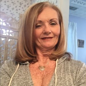 Meet your Posher, Linda