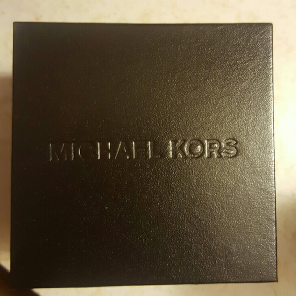 Michael Kors watch - Picture 2 of 3