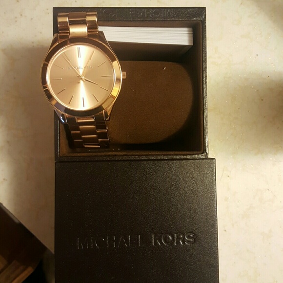 Michael Kors watch - Picture 3 of 3