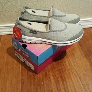 Skechers GoWalk NWT