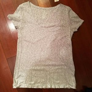 American Eagle tshirt