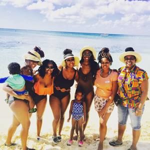 Meet your Posher, Chanel