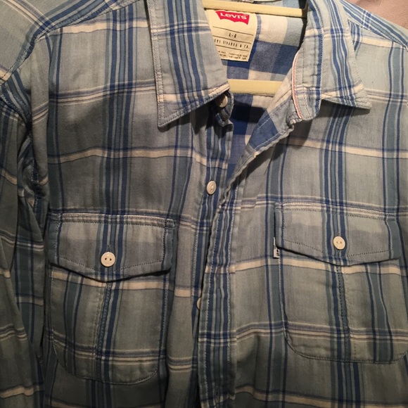 Levi's Button Down - Picture 3 of 3