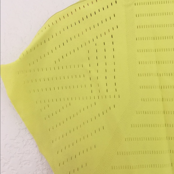 Lululemon "Time Warp Shirt" - Picture 2 of 4