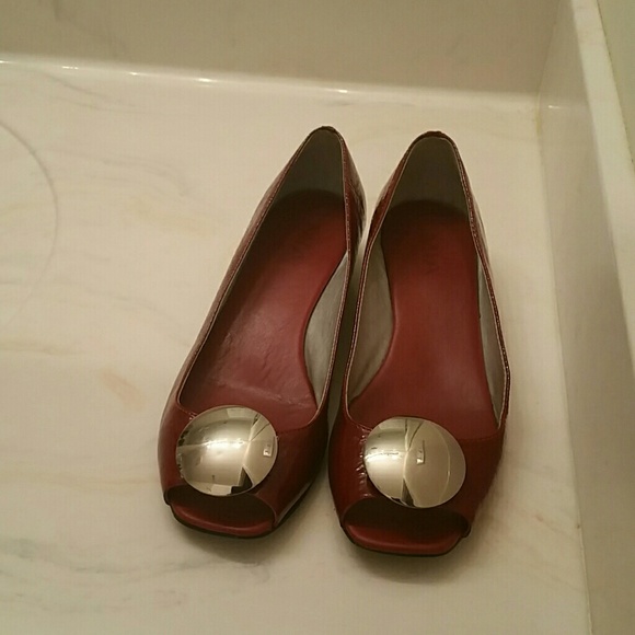 Mia burgundy open toe silver block heel shoes