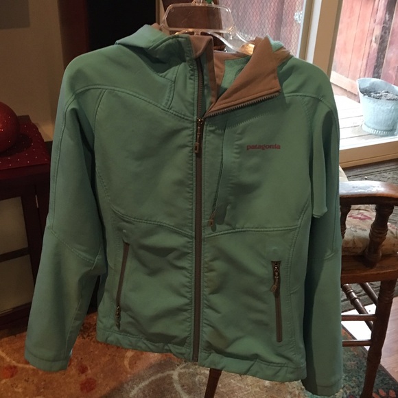 Patagonia women's soft shell jacket
