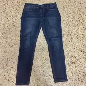 💥SOLD SOLD💥Skinny jeans