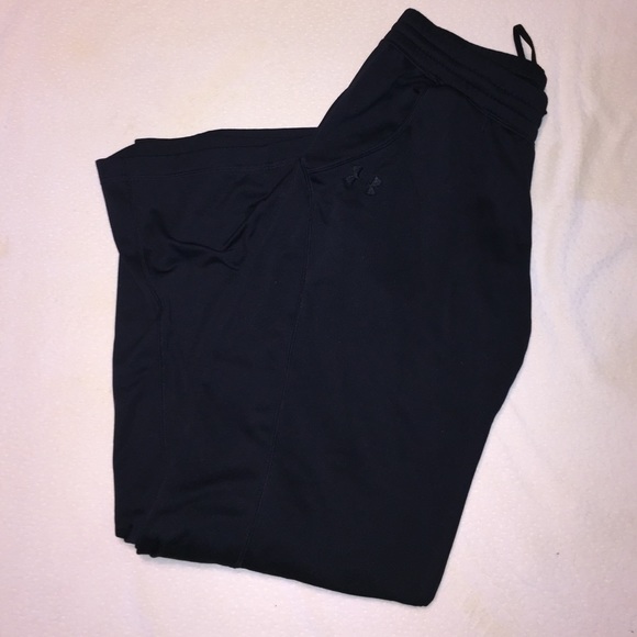 Slim fit women's underarmour sweats! - Picture 1 of 3