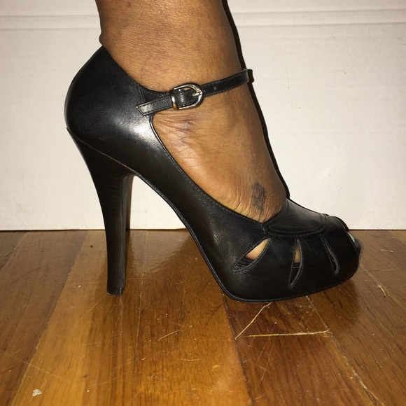 Sexy Steve Madden black ankle strap heel 👠❗️