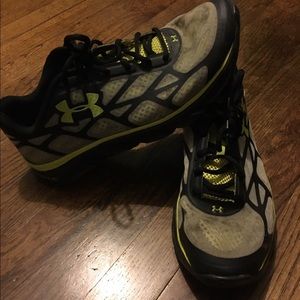 Under Armour tennis shoes
