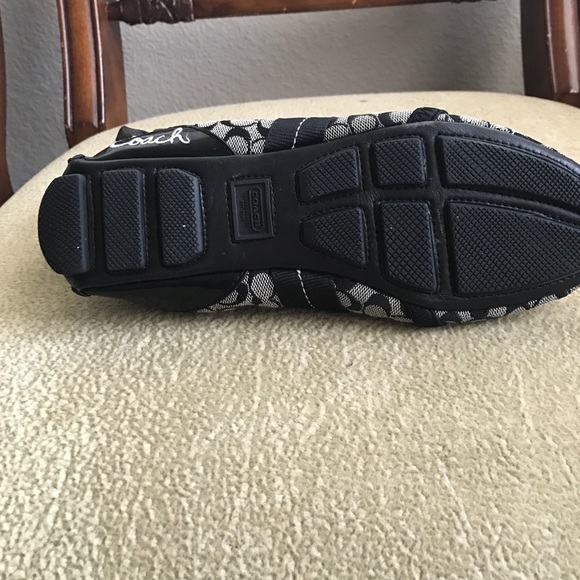 Coach flat - Picture 3 of 4