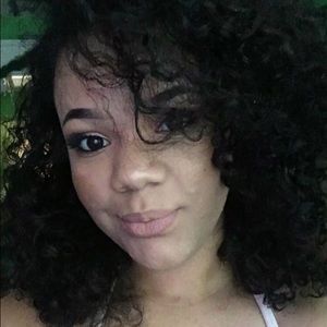 Meet your Posher, Allegra