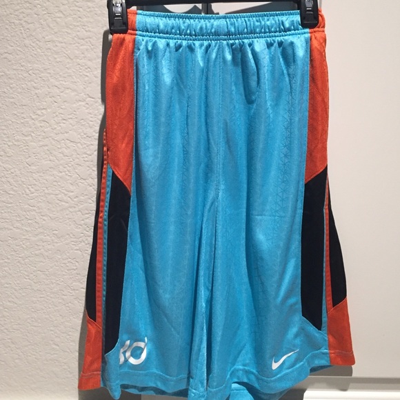 KD Dri-Fit shorts; Boys XL