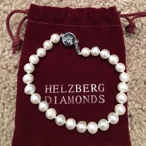 Helzberg pearl bracelet