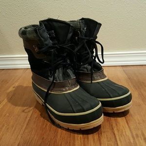 Youth/Womens snow boots by Snowy Creek