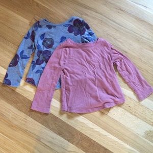 Bundle of 2 Old Navy long sleeve tees