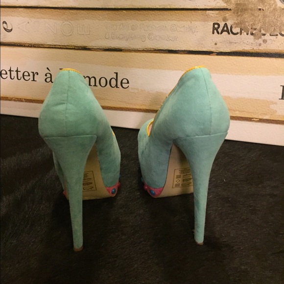 Colorful pastel color peep toe platform stilettos - Picture 2 of 3