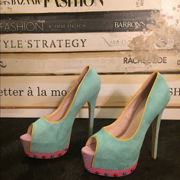 Colorful pastel color peep toe platform stilettos - Picture 3 of 3