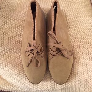 Chukka booties