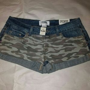Victoria's Secret shorts Size 2