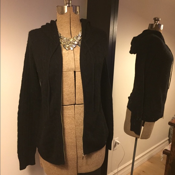 Aqua Black Cashmere Zip Up Sweater