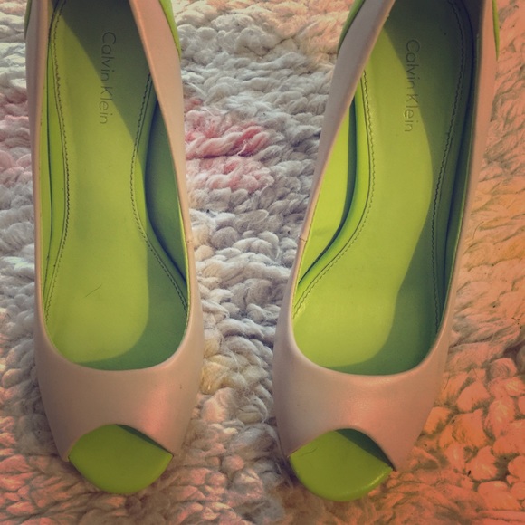 Great Calvin Klein Beige Work Heels