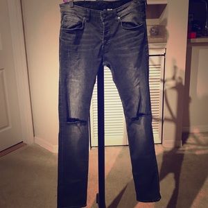 Ripped skinny jeans divided size 32/32