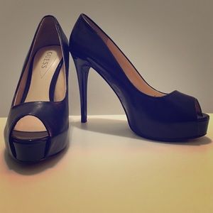 Guess Peep-toe Hiden Platform Heel