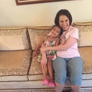 Meet your Posher, Laura