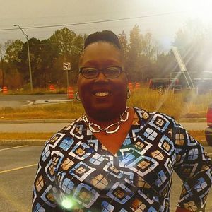 Meet your Posher, Delia