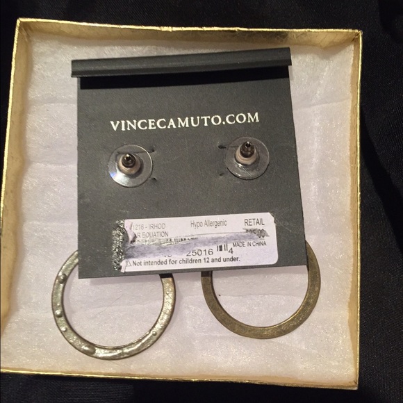 🌟Crystal and Bronzed Earrings🌟 - Picture 2 of 2