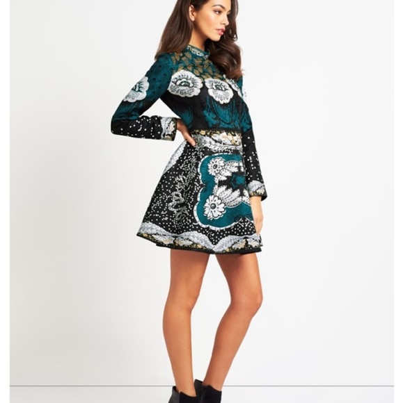 COMINO COUTURE VINTAGE BEADED STAND COLLAR DRESS