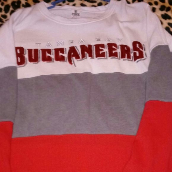 Tampabay Buccaneers sweatshirt